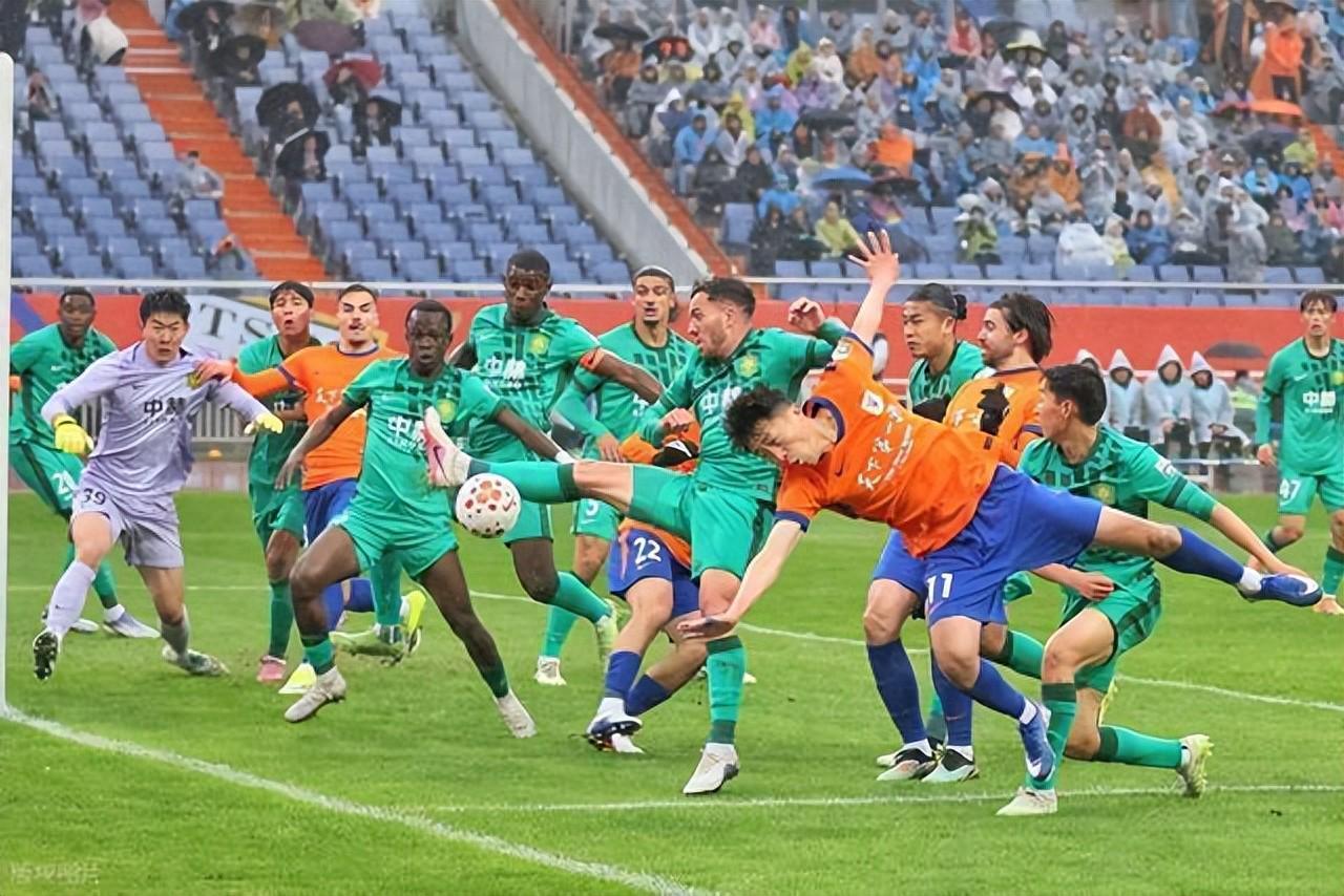 开云下载-泰山队赛后评分,克雷桑连场最高分,瓦科全场最低分,勉强及格